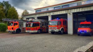Fahrzeughalle